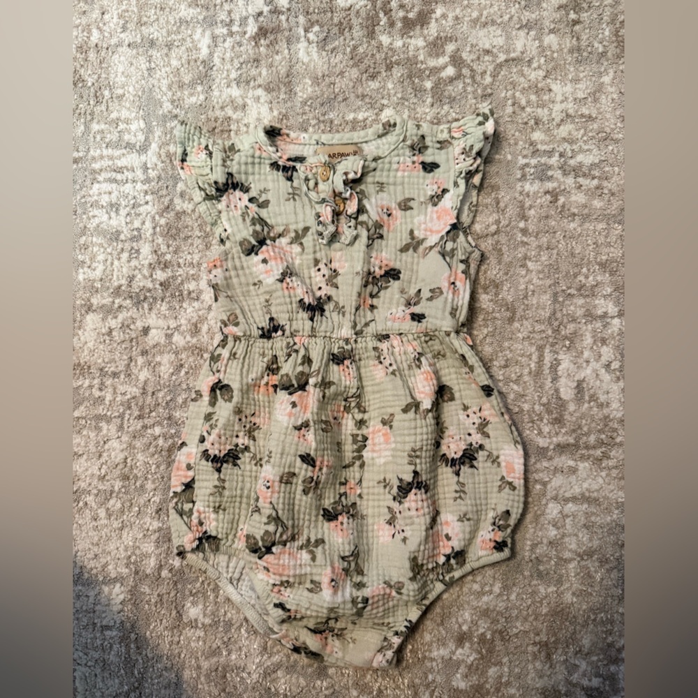 BearPaw Light Green Floral Cotton Baby One-Piece Bodysuit size 24M